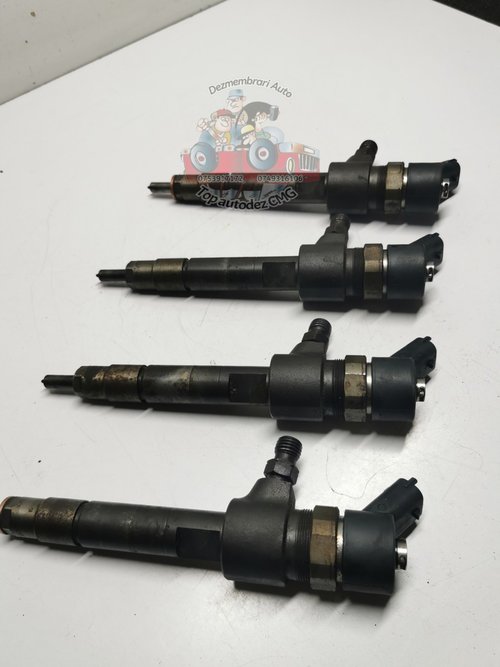 Injector Opel Zafira B 1.9 CDTi Z19DT Astra H Vectra C injectoare 0445110276