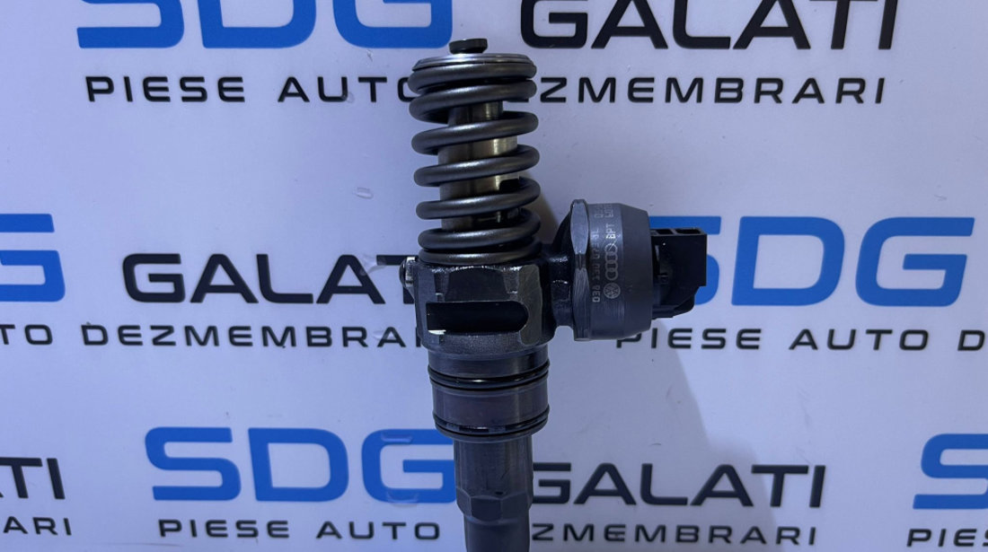 Injector Pompa Pompe Duza Duze Volkswagen Passat B6 1.9 TDI BLS 2005 - 2010 Cod 038130073BL 0414720307