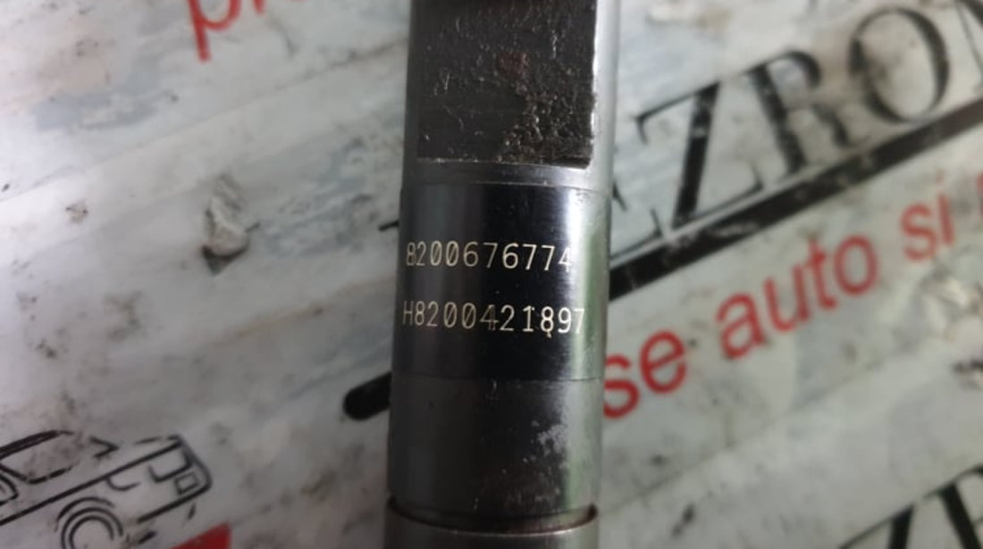 Injector Renault Grand Scénic III 1.5 dCi 86cp cod piesa : 8200676774