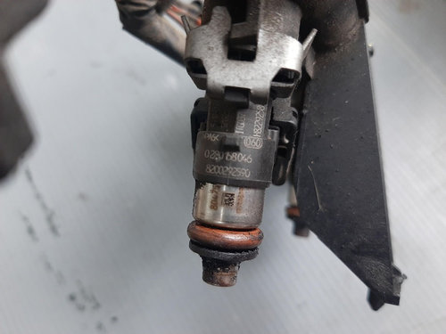 Injector renault modus symbol 2 clio 2 clio 3 1.2 b 0280158046 8200292590