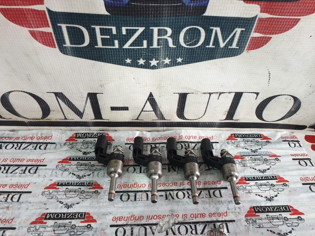Injector Seat Altea XL 1.4 TSI 125 cai motor CAXC cod piesa : 03C906036F