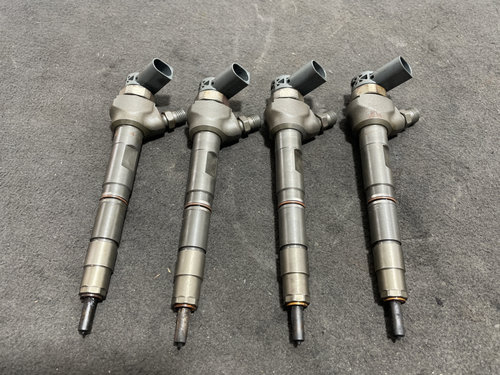 Injector Seat Leon 3 , 2.0TDI Manual Led sedan 2015 (04L130277AK)