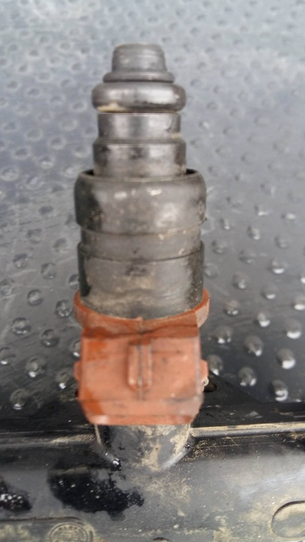 Injector skoda fabia 1.4 benz 04790603l azf