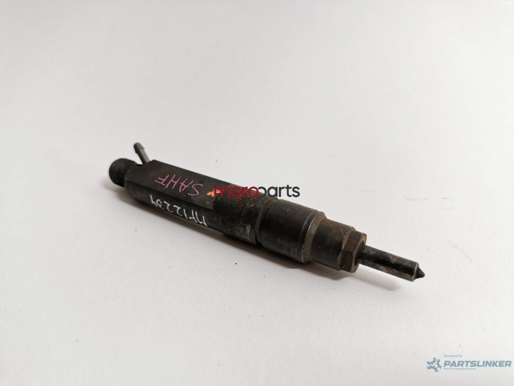 Injector Skoda Octavia 1U 1.9 TDI 1998 1999 SKODA OCTAVIA [ 1959 - 1971 ] OEM 028130201T