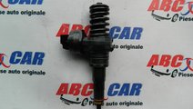 Injector Skoda Octavia 1Z 1.9 TDI cod: 038130073BN