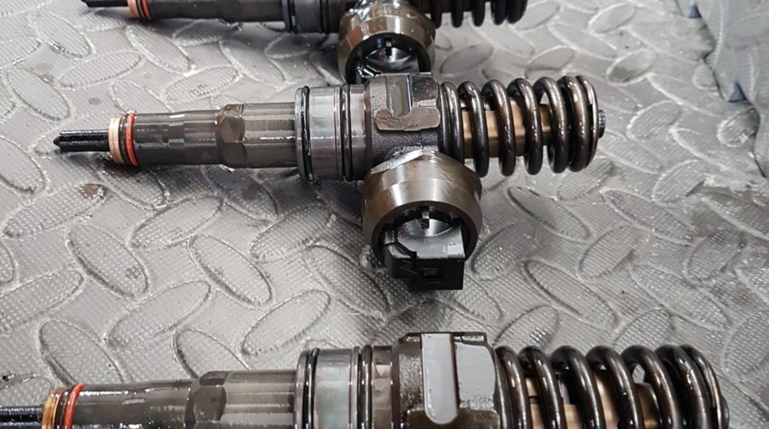 Injector Skoda Octavia 2 2.0 tdi 140cp BMM 2004-2013