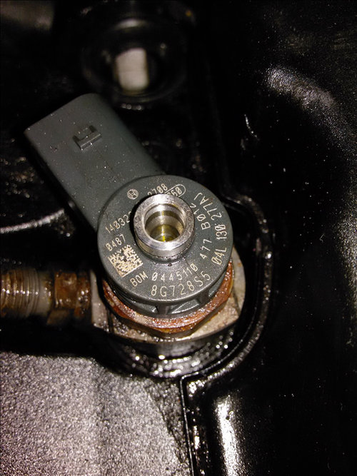 Injector SKODA OCTAVIA 3 1.6 TDI an fabr. 2014