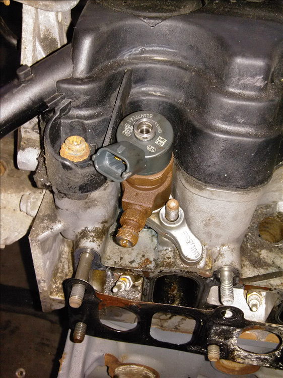Injector SUZUKI SX 4 1.9 D an fabr. 2008
