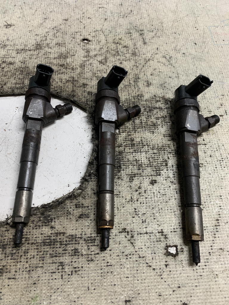 Injector Suzuki Vitara 1.6 Motorina 2017, 0445110524