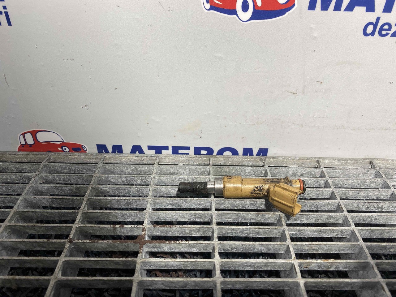 INJECTOR TOYOTA PRIUS PRIUS 1.8 HYBRID - (2009 2015)