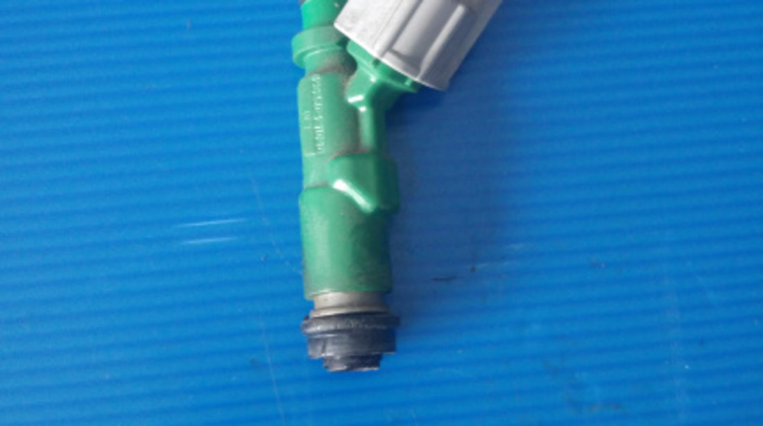 Injector toyota yaris p1 yaris verso p2 1.3 vvti 2nz-fe 2nzfe 1999-2005 v2np52 23250-21020