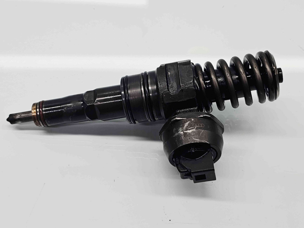 Injector Volkswagen Caddy 3 (2KA, 2KH) [Fabr 2004-2010] 038130073AR 2.0 SDI BST 51KW / 69CP