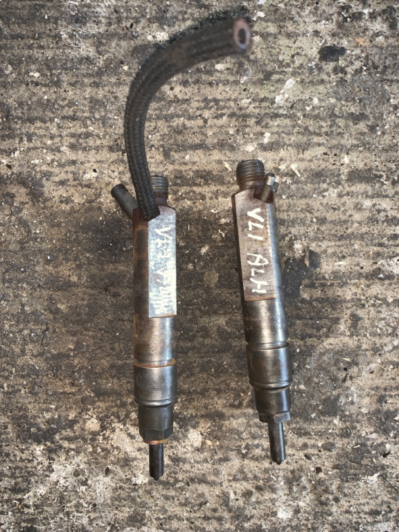 Injector Volkswagen Golf 4 [1997 - 2006] Hatchback 5-usi 1.9 TDI MT (90 hp) (1J1)
