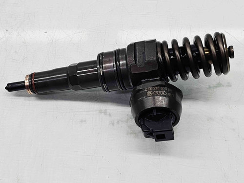 Injector Volkswagen Golf 5 Plus (5M1) [Fabr 2005-2008] 038130073BN 1.9 TDI BLS 77KW / 105CP