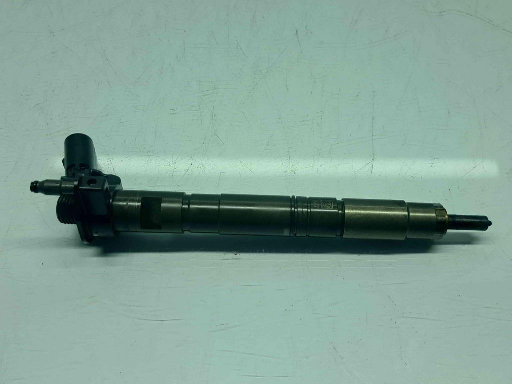 Injector Volkswagen Golf 6 (5K1) [Fabr 2009-2013] 03L130277 2.0 TDI CBAB 103KW / 140CP