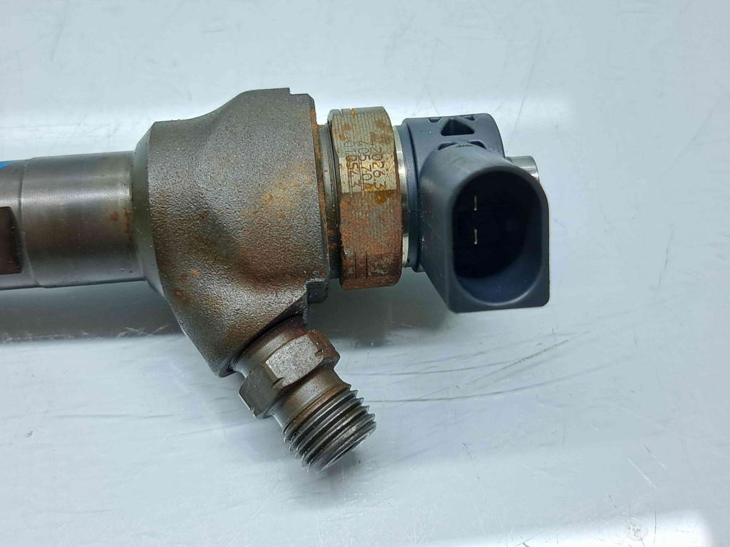 Injector Volkswagen Golf 7 (5G) [Fabr 2014-prezent] 04L130277AJ 1.6 TDI CLHA 77KW / 105CP