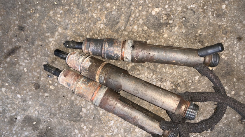 Injector Volkswagen Passat B5 [1996 - 2000] Sedan 4-usi (3B2)