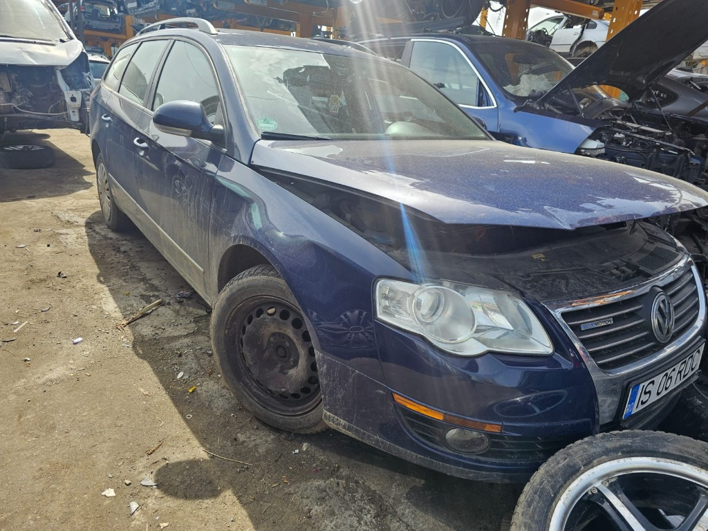 Injector Volkswagen Passat B6 2007 combi/break 1.9 BLS