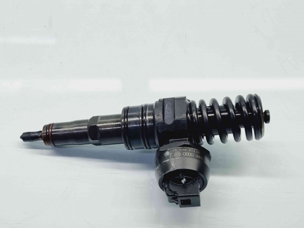 Injector Volkswagen Passat B6 Variant (3C5) [Fabr 2005-2010] 038130073AG 0414720215 2.0 TDI BMP 103KW / 140CP 2.0 TDI BMP 103KW / 140CP