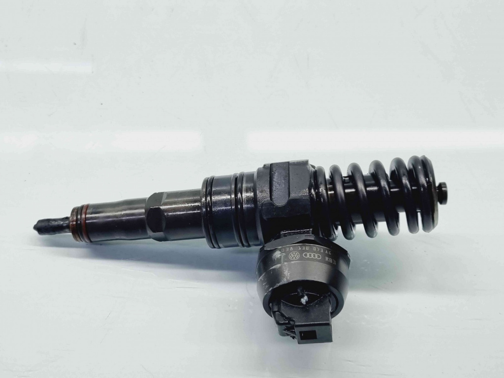 Injector Volkswagen Passat B6 Variant (3C5) [Fabr 2005-2010] 038130073AG 0414720215 2.0 TDI BMP 103KW / 140CP 2.0 TDI BMP 103KW / 140CP