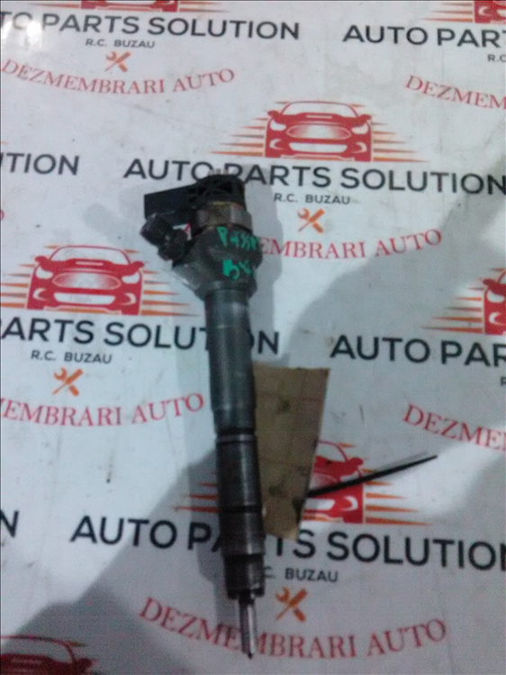 Injector VOLKSWAGEN PASSAT B7 2.0 d