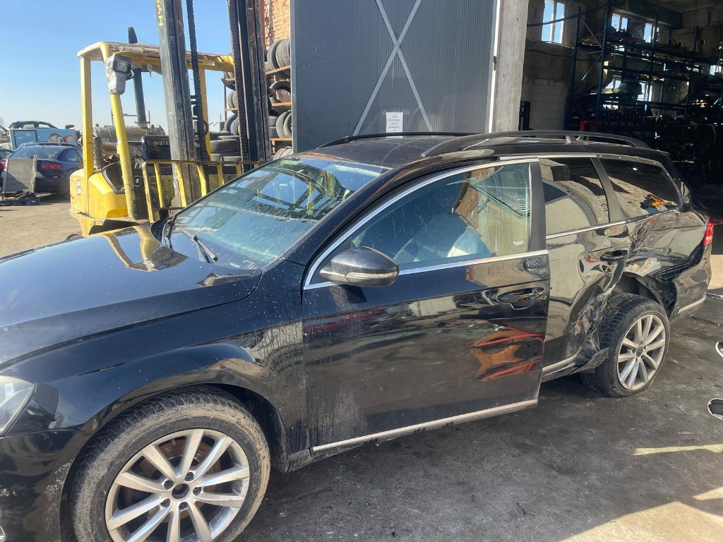 Injector Volkswagen Passat B7 2013 break 2.0 tdi CFFB