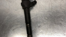 Injector Volkswagen Passat B7 Variant 2.0 TDI DSG ...