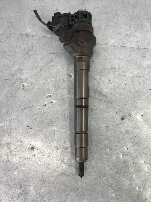 Injector Volkswagen Passat CC 2.0 TDI 4Motion DSG , 170hp sedan 2011 (03L130277J)