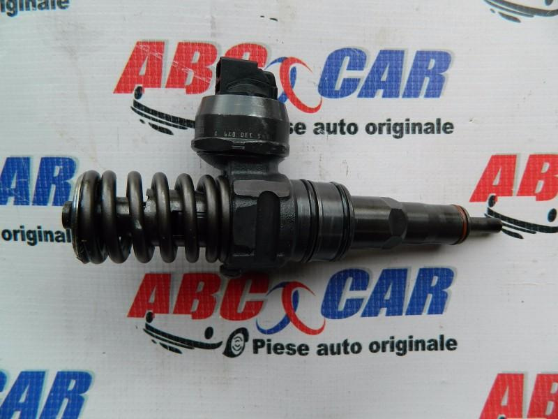 Injector Volkswagen Polo 4 facelift 2005-2009 045130079X