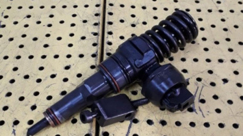Injector Volkswagen Sharan I (19952010) 1.9 TDI AUY 038130073AK POMPA Duza