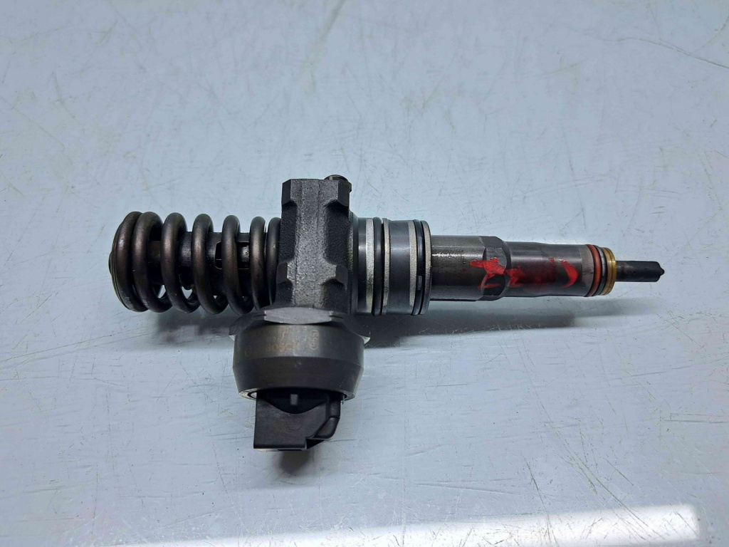 Injector Volkswagen Touran (1T1, 1T2) [Fabr 2003-2010] 038130073BN 1.9 TDI BLS 77KW / 105CP