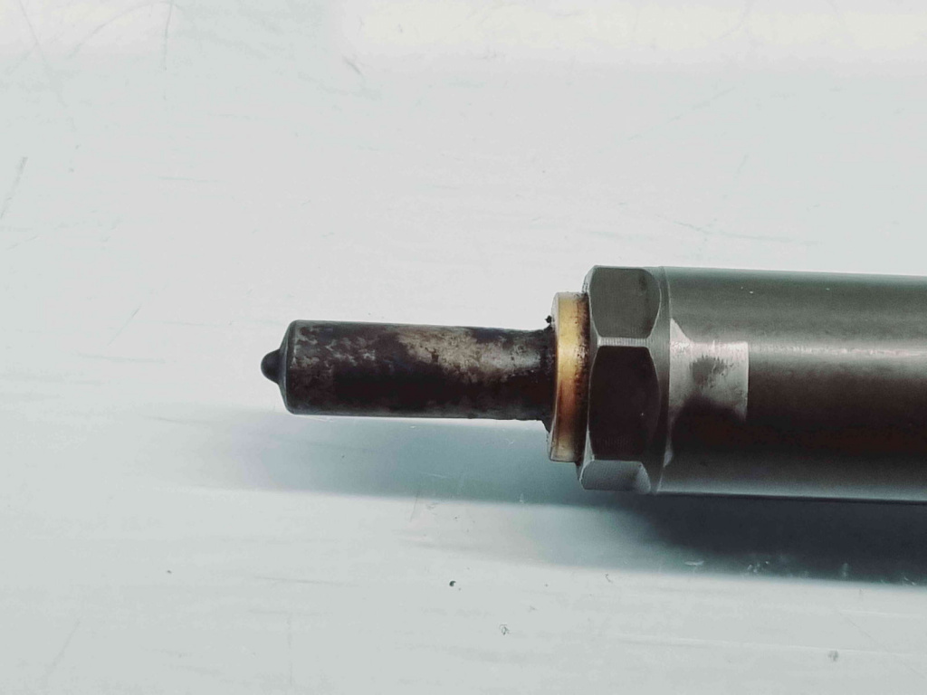Injector Volkswagen Touran (1T3) [Fabr 2010-2015] 03L130277B 1.6 TDI CAYC 77KW / 105CP 1.6 TDI CAYC 77KW / 105CP