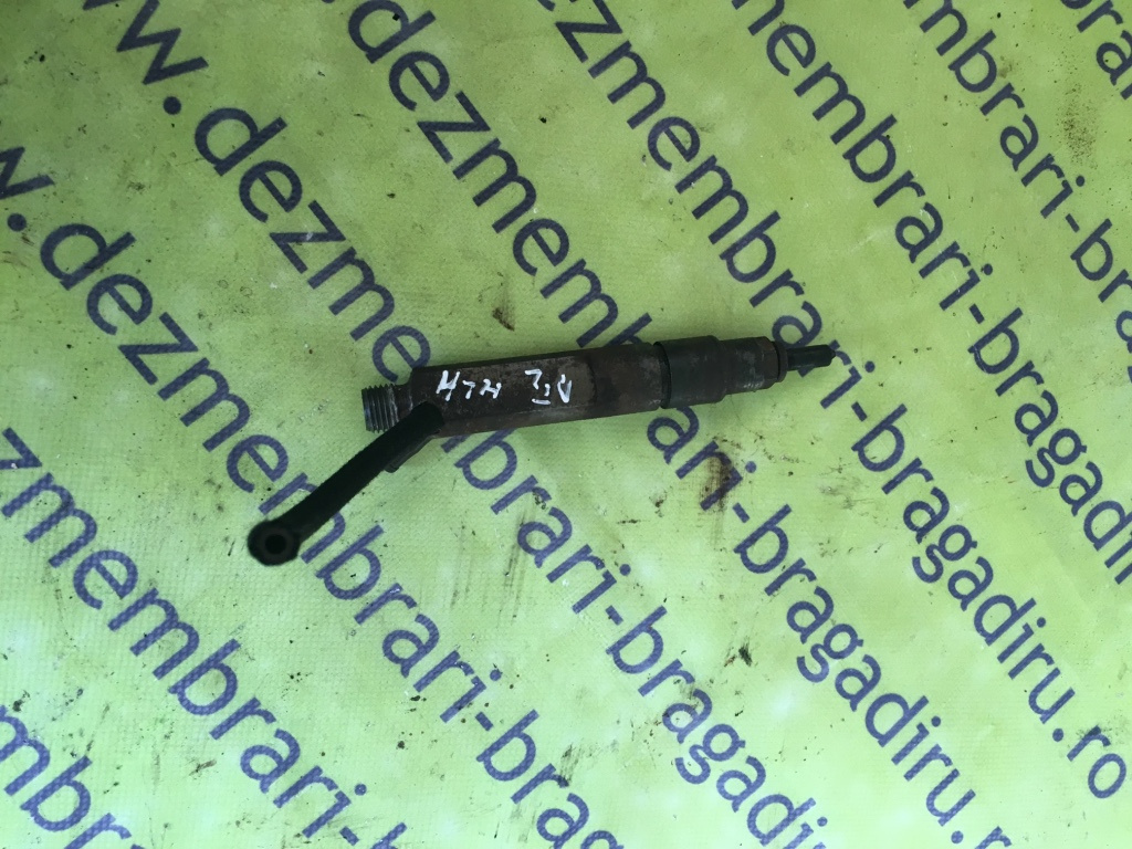 Injector Volkswagen VW Bora [1998 - 2005] Sedan 1.9 TDI MT (90 hp) (1J2)