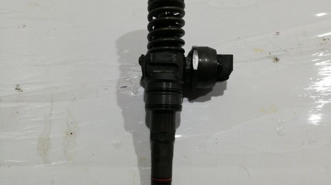 Injector Vw Caddy / Touran 1.9 TDI EURO 4 cod 0414720313/RBE30055FR