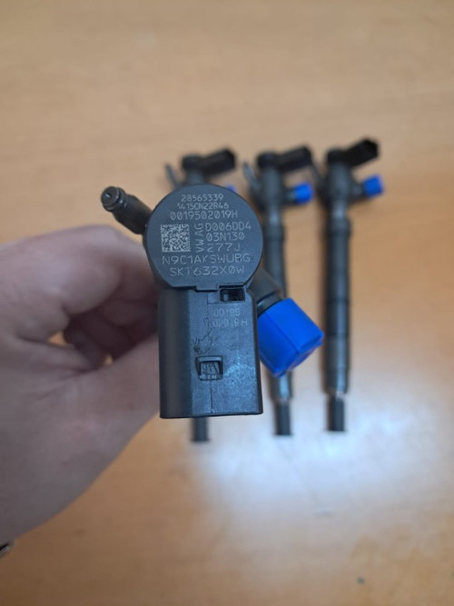 Injector Vw Crafter 2.0 TDI 130 KW/177 Cp an 2015 2016 2017 2018 2019 2020 2021 2022 2023 2024 cod 0...