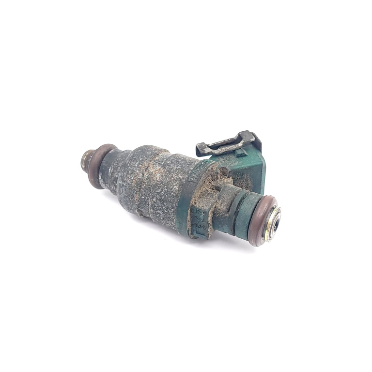 Injector Vw Golf 4 1997-2004 1.6 Akl Benzina 037906031Aa, 037906031, 037 906 031 Aa, 037 906 031