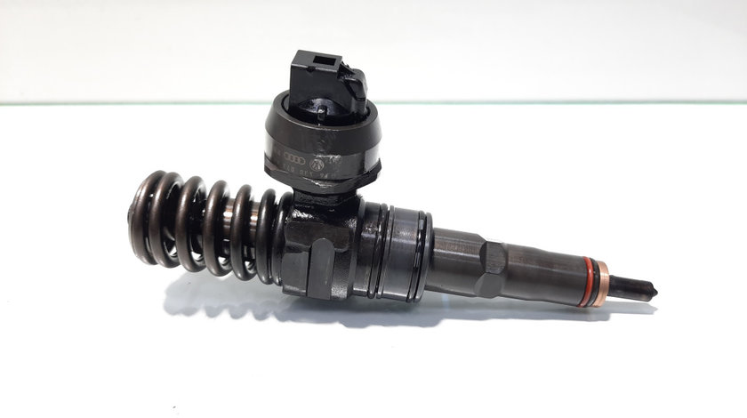 Injector, Vw Golf 4 (1J1) [Fabr 1997-2004] 1.9 TDI, ATD, 038130073AJ,RB3, 0414720037 (id:449395)