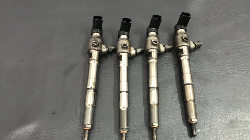 Injector VW Golf 6 1.6 TDI HB sedan 2012 (03L130277B)