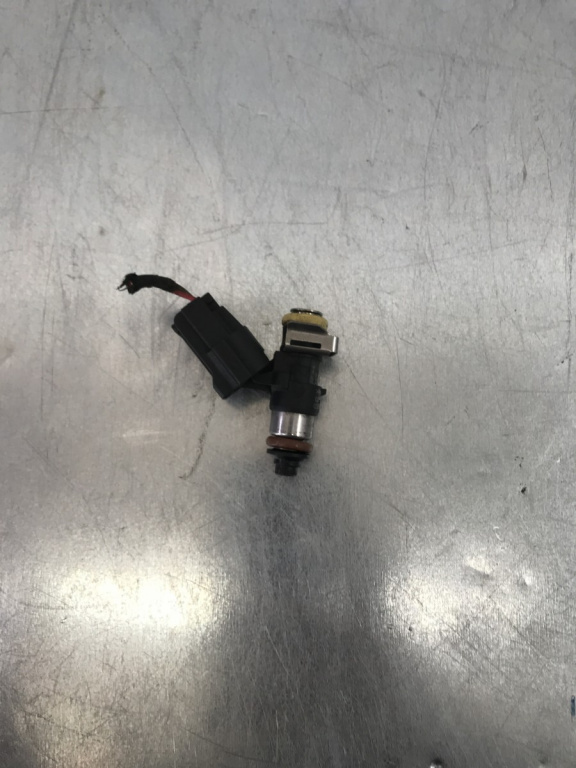 Injector VW Golf 7 Variant 1.4 TGI CPWA, DSG 7 SMN sedan 2017 (03C9060398)