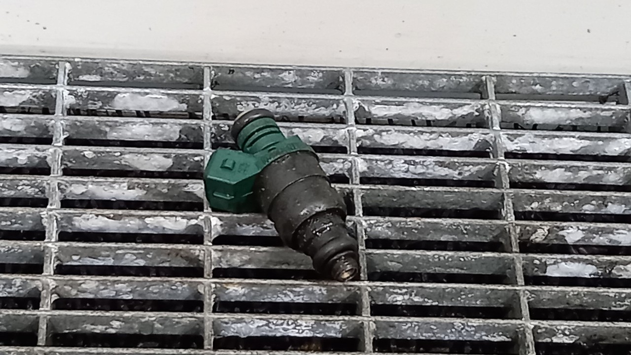 INJECTOR VW GOLF IV 1.6 INJ - (1998 2004)