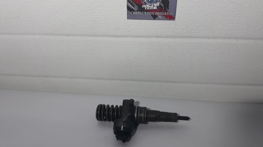Injector VW Golf/ Jetta/ Touran/ Polo/ Passat/ Caddy 1.9 TDI cod 038130073AN