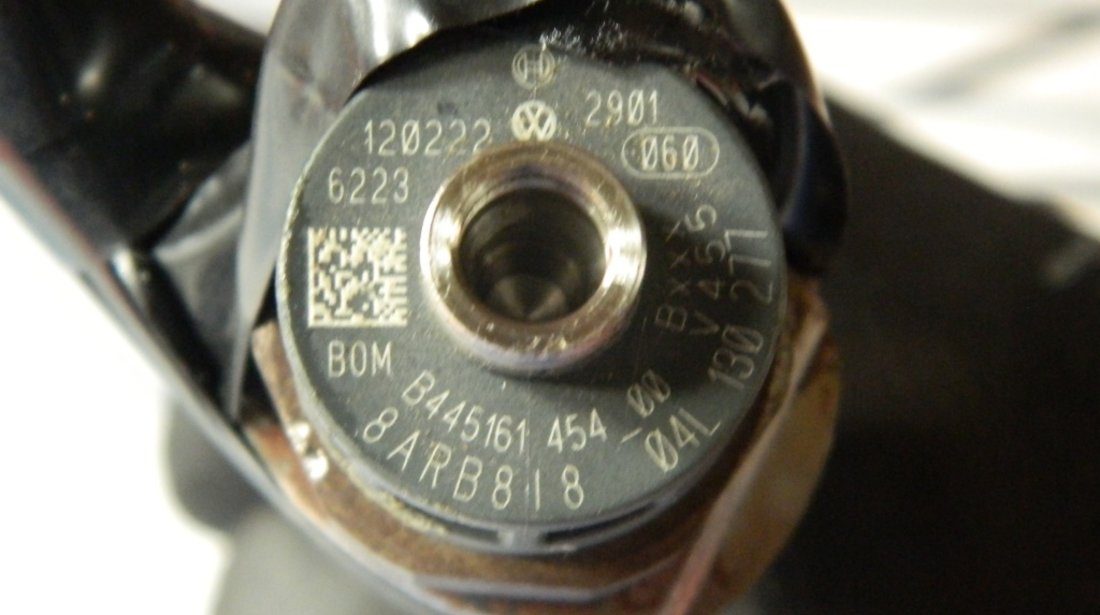 Injector VW Passat B6 cod: 04L130277