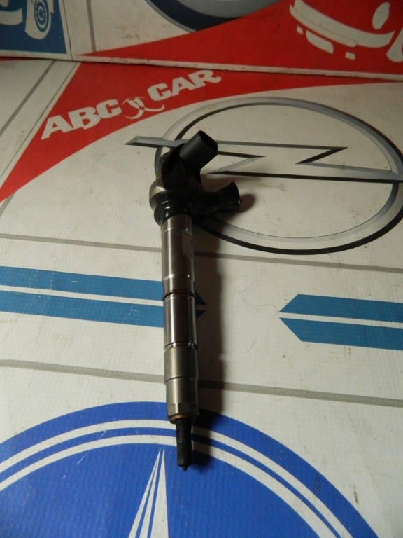Injector VW Passat B6 cod: 04L130277