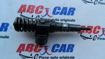 Injector VW Touran (1T1,1T2) 2.0 TDI cod: 03G13007...