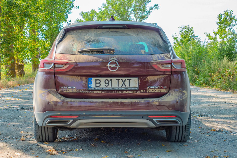 Insignia Country Tourer