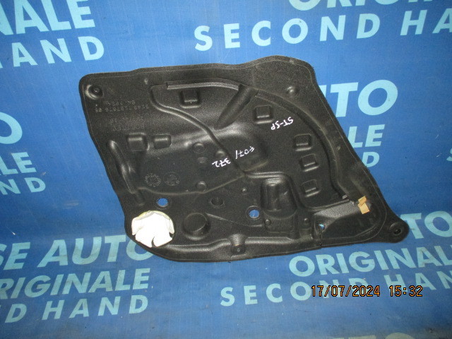Insonorizant BMW F07 2010; 7197879 (portiera spate)