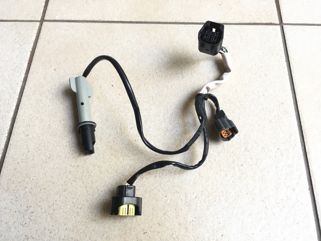 Instalatie far xenon - Mazda MX5 Miata ( 2006 - 2008 ) NE59-51-155B