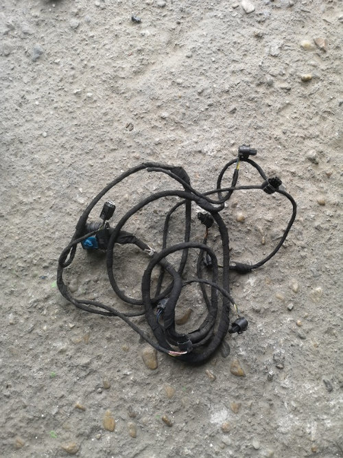 Instalatie senzori parcare fata Mercedes C class w204 A0001534624