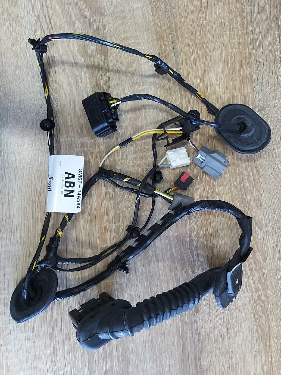 Instalatie usa stanga fata ford focus 2 3m5t14a584