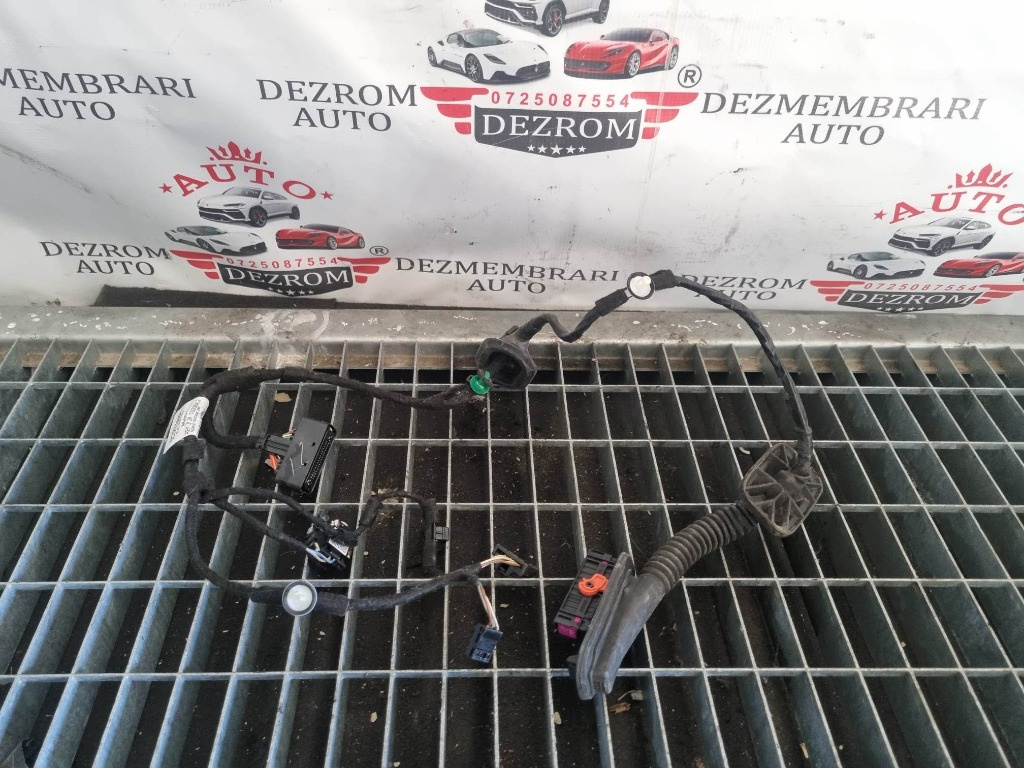 Instalatie usa stanga spate originala VW Jetta 6 Facelift cod piesa : 5C7971693P